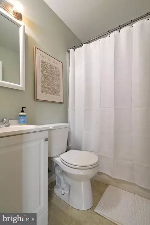 Bath - 341 Frear Dr, Dover, DE 19901 photo 2 of 3