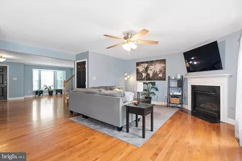 Living - 64 Thomas Harmon Dr, Camden, DE 19934 photo 1 of 4