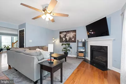 Living - 64 Thomas Harmon Dr, Camden, DE 19934 photo 3 of 4