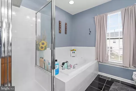 Bath - 64 Thomas Harmon Dr, Camden, DE 19934 photo 1 of 4