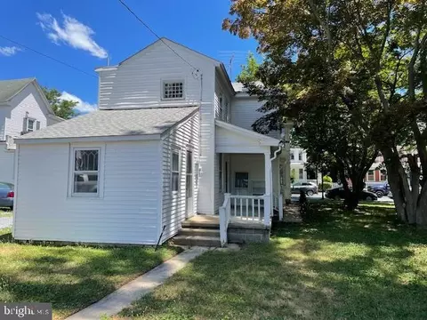 Exterior - 10 S Bradford St, Dover, DE 19904 photo 5 of 10