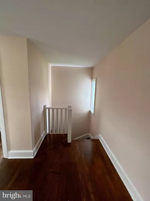 Entry Way - 10 S Bradford St, Dover, DE 19904 photo 13 of 16