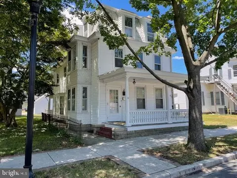 10 S Bradford St, Dover, DE 19904