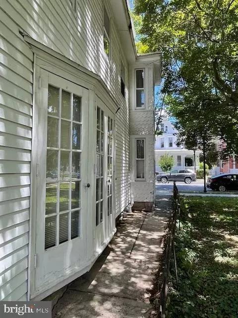 Exterior - 10 S Bradford St, Dover, DE 19904 photo 7 of 10
