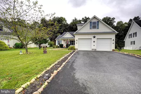 282 S High Meadow Dr, Felton, DE 19943