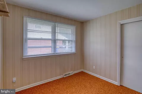 Bedroom - 1178 Oak Dr, Dover, DE 19904 photo 3 of 5