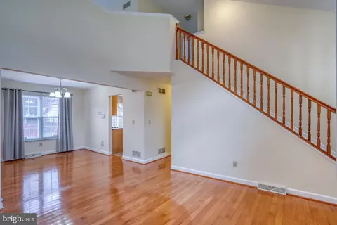 Living - 22 Arbor Dr, Dover, DE 19904 photo 2 of 7