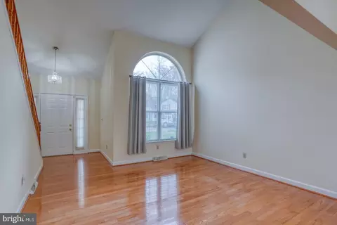 Living - 22 Arbor Dr, Dover, DE 19904 photo 1 of 7