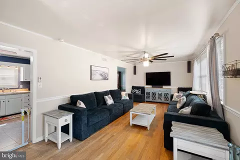 Living - 302 Mockingbird Ave, Dover, DE 19904 photo 1 of 2