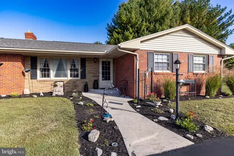 61 Acorn Ln, Dover, DE 19901 photo 2