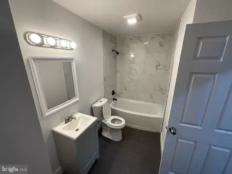 Bath - 384 Post Blvd, Dover, DE 19904 photo 1 of 1