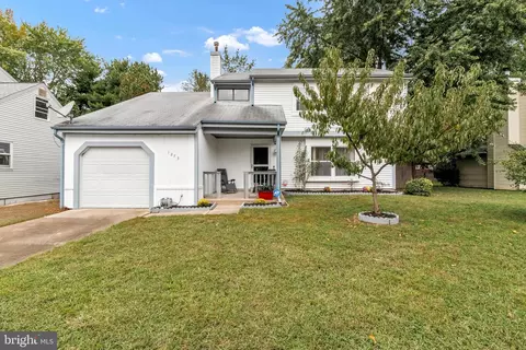 1273 S Farmview Dr, Dover, DE 19904