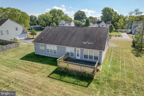 350 W Darby Cir, Dover, DE 19904 photo 5