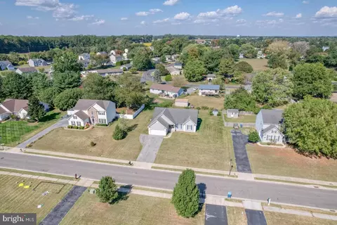 350 W Darby Cir, Dover, DE 19904 photo 3