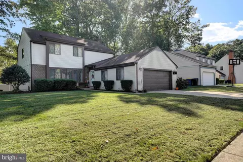 Exterior - 8 Freedom Dr, Dover, DE 19904 photo 4 of 8