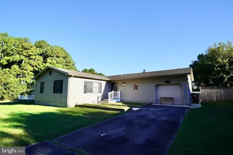 12 Rogers Dr, Milford, DE 19963