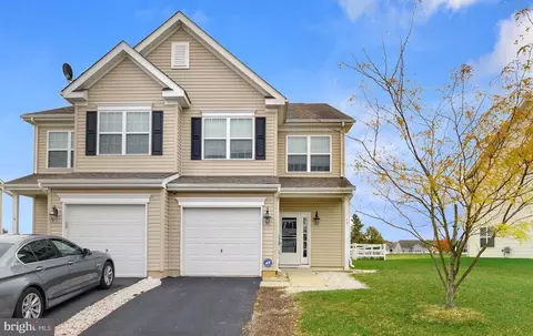 13 Dilworthtown Dr, Smyrna, DE 19977
