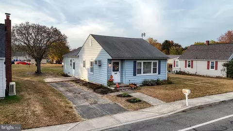 812 W South St, Smyrna, DE 19977