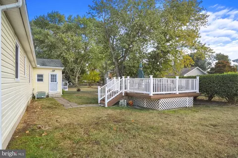 Exterior - 53 Delshire Dr, Dover, DE 19901 photo 2 of 2