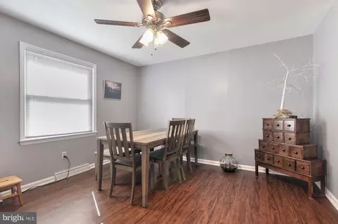 Entry Way - 53 Delshire Dr, Dover, DE 19901 photo 8 of 8