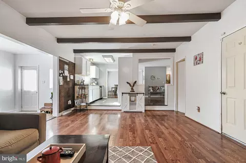 Entry Way - 53 Delshire Dr, Dover, DE 19901 photo 4 of 8