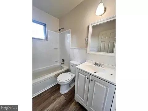 Bath - 393 David Hall Rd, Dover, DE 19904 photo 1 of 1