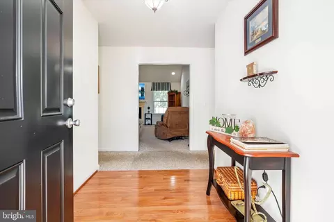 130 Maple St, Houston, DE 19954 photo 4