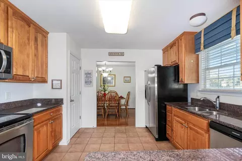 130 Maple St, Houston, DE 19954 photo 16