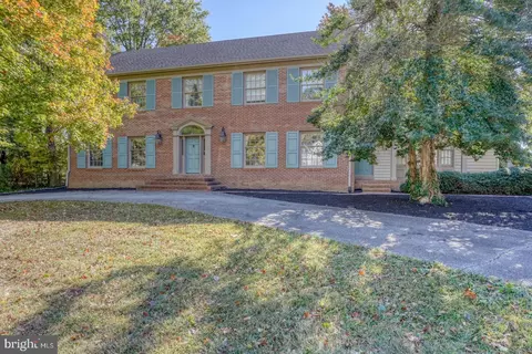 122 Pine Valley Rd, Dover, DE 19904