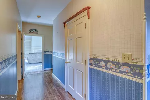 Entry Way - 122 Pine Valley Rd, Dover, DE 19904 photo 7 of 8