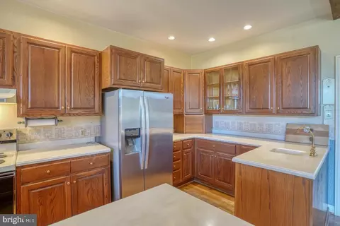 Kitchen - 122 Pine Valley Rd, Dover, DE 19904 photo 2 of 6