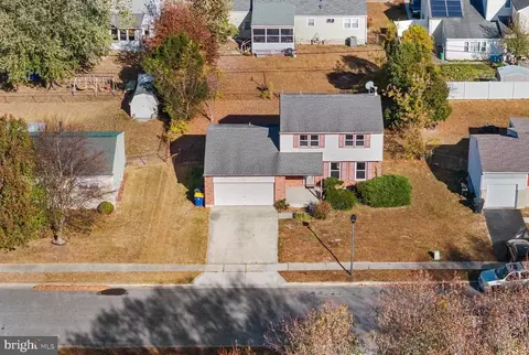 View/Area - 555 Crawford Ave, Dover, DE 19901 photo 1 of 21