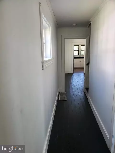Entry Way - 31 N New St, Dover, DE 19904 photo 1 of 5