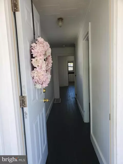 Entry Way - 31 N New St, Dover, DE 19904 photo 3 of 5
