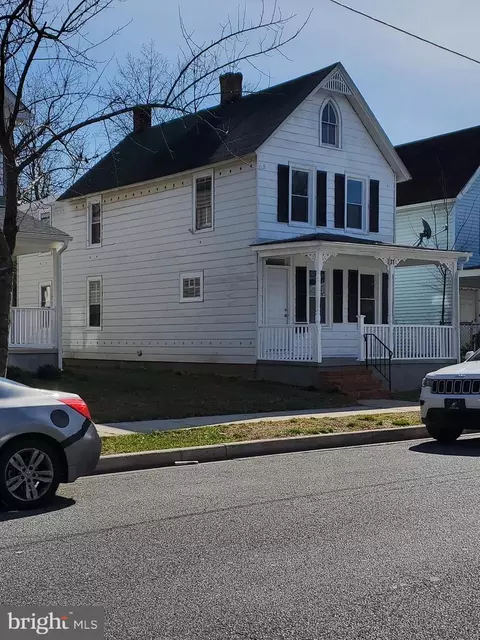 Exterior - 31 N New St, Dover, DE 19904 photo 2 of 6