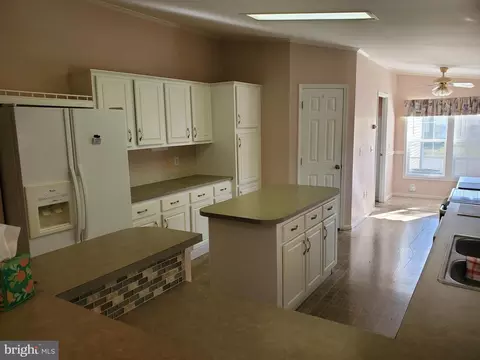 Kitchen - 547 Weaver Dr, Dover, DE 19901 photo 2 of 6