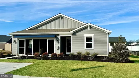 89 New England Dr, Felton, DE 19943