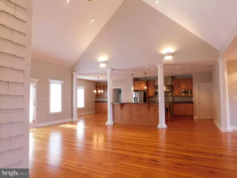 Living - 487 Brookfield Dr, Dover, DE 19901 photo 10 of 11