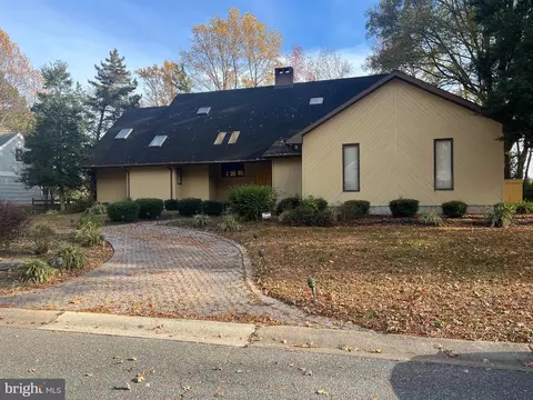 138 Pine Valley Rd, Dover, DE 19904