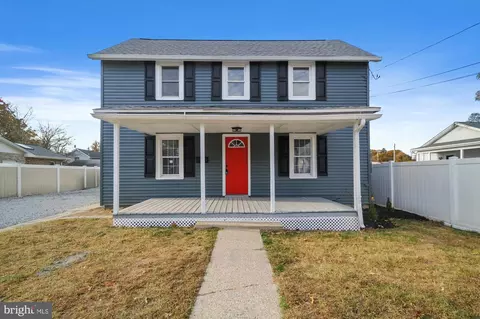 6 N Mechanic St, Wyoming, DE 19934