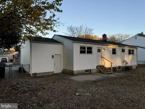 310 Eisenhower Dr, Dover, DE 19901 photo 5