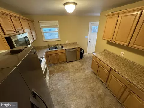 310 Eisenhower Dr, Dover, DE 19901 photo 11