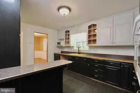 Kitchen - 223 Oakmont Dr, Dover, DE 19904 photo 1 of 1
