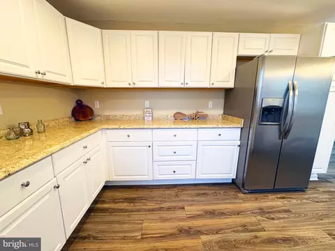 Kitchen - 67 Ann Ave, Dover, DE 19904 photo 5 of 6