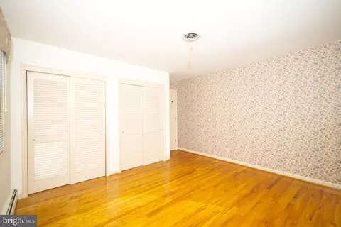Bedroom - 65 W Fairfield Dr, Dover, DE 19901 photo 4 of 8