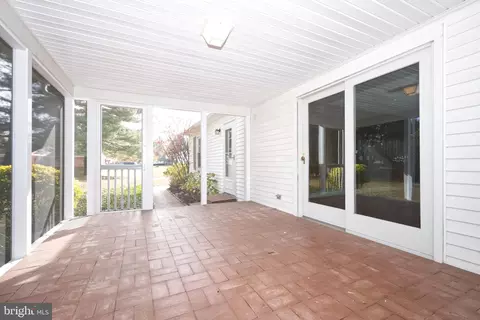 Exterior - 65 W Fairfield Dr, Dover, DE 19901 photo 7 of 9