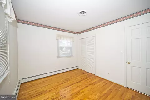 Bedroom - 65 W Fairfield Dr, Dover, DE 19901 photo 7 of 8