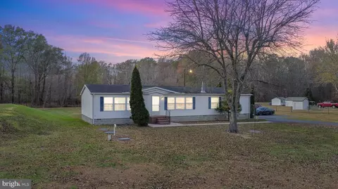 175 Hopewell Dr, Clayton, DE 19938