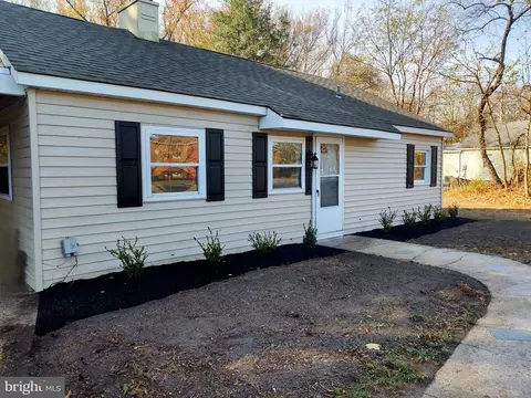 Exterior - 904 Kenton Rd, Dover, DE 19904 photo 2 of 4