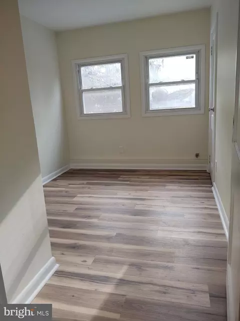 Entry Way - 904 Kenton Rd, Dover, DE 19904 photo 2 of 3